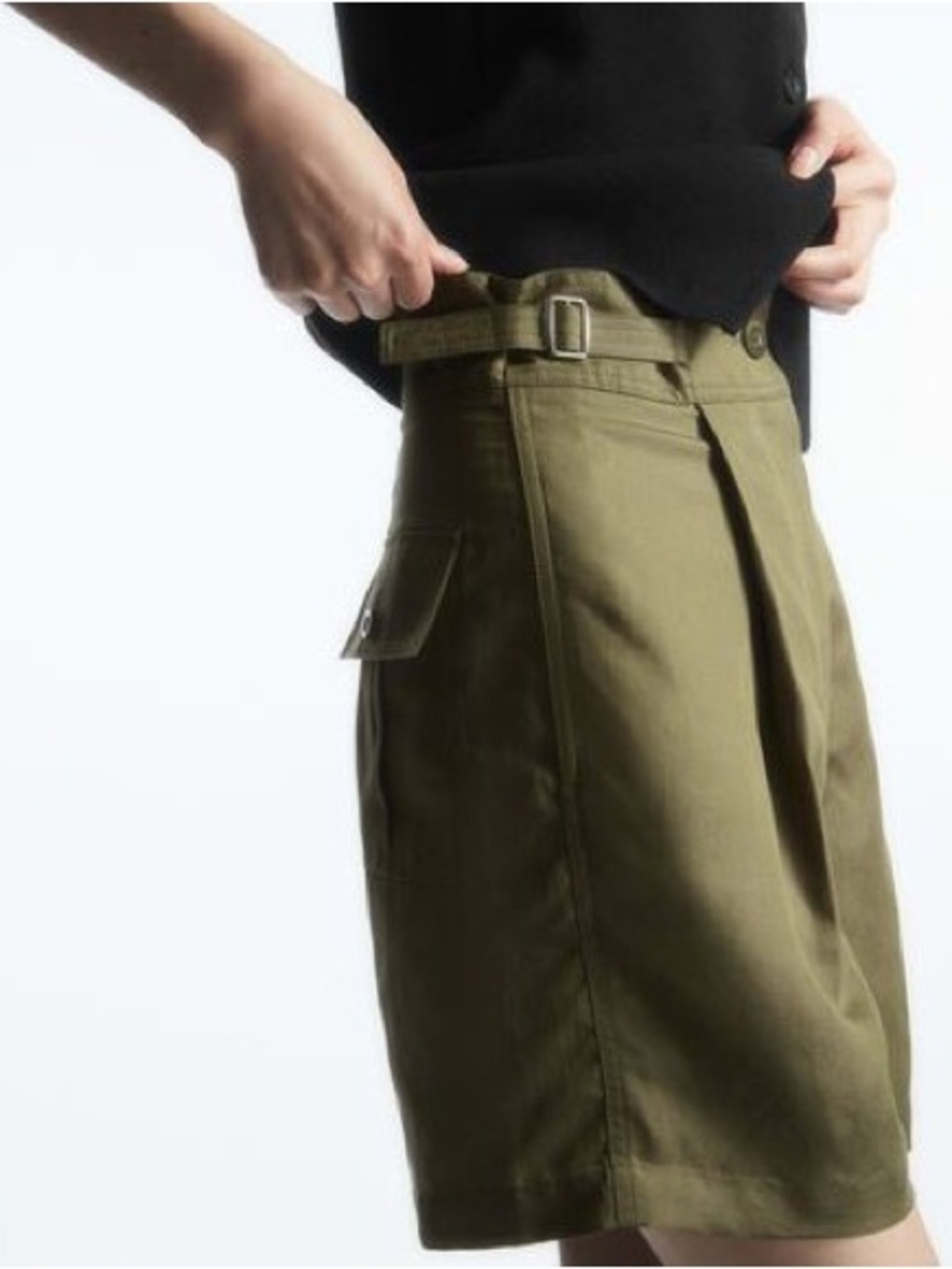 NEW COS Olive High-Waist Pleated Women’s Shorts - Picture 5 of 11